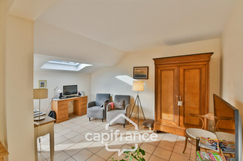 Maison - 137 m² - 6 pièces