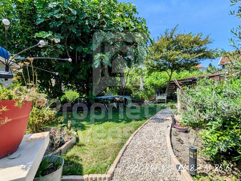 Maison - 166 m² - 7 pièces