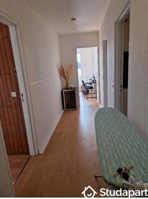 Chambre - 14 m² - 1 pièce