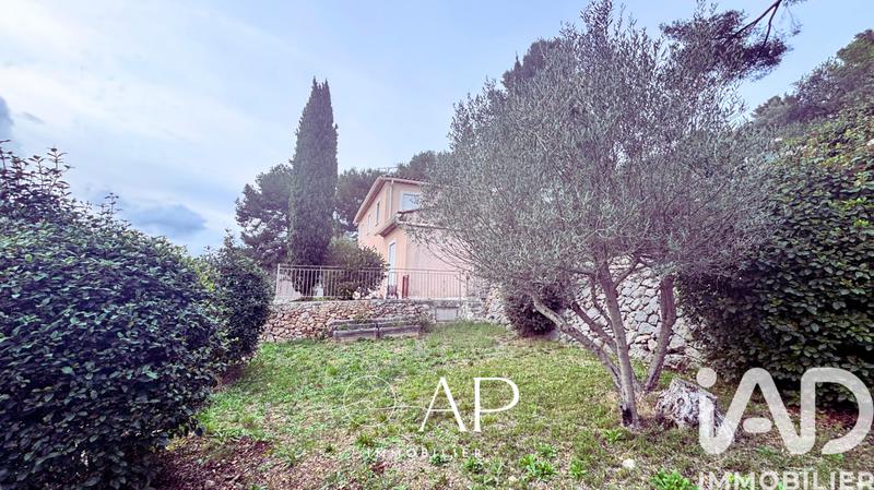 Maison de maîtres - 136 m² - 6 pièces