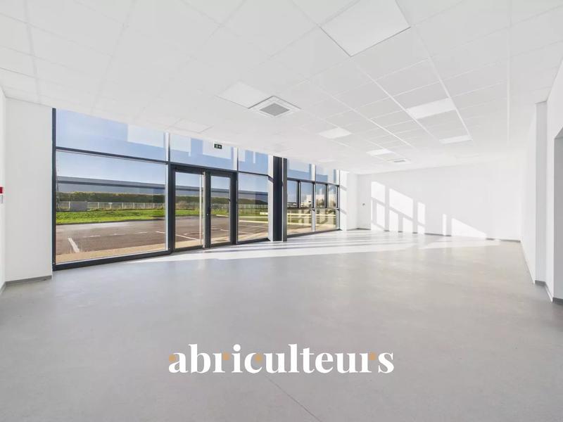 Local d'activités - 600 m²