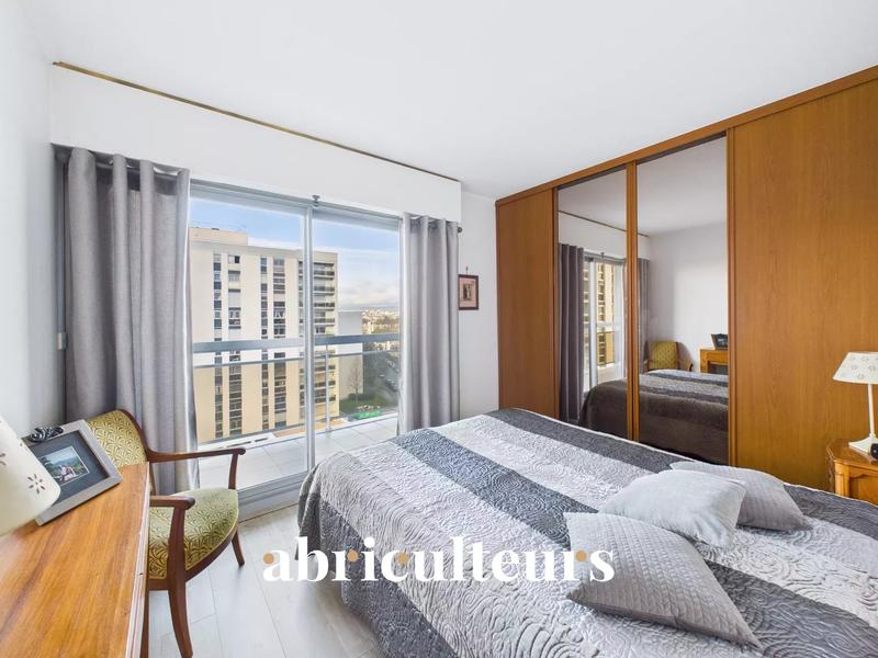 Appartement - 86 m² - 4 pièces