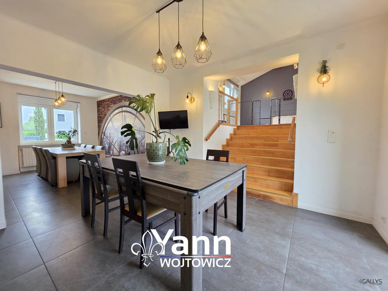 Maison - 160 m² - 6 pièces