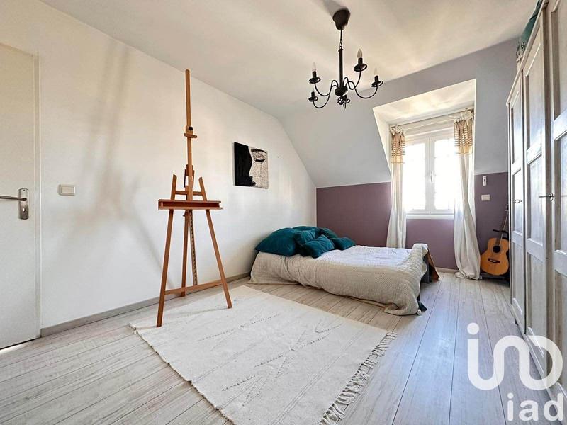 Maison - 200 m² - 7 pièces