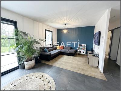 Maison - 104 m² - 4 pièces