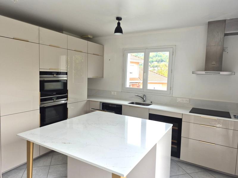 Maison - 173 m² - 7 pièces