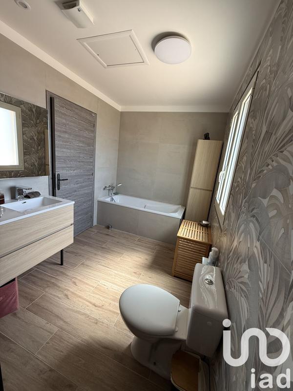 Maison - 201 m² - 6 pièces