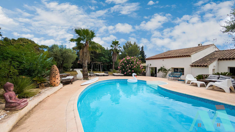 Maison - 178 m² - 6 pièces