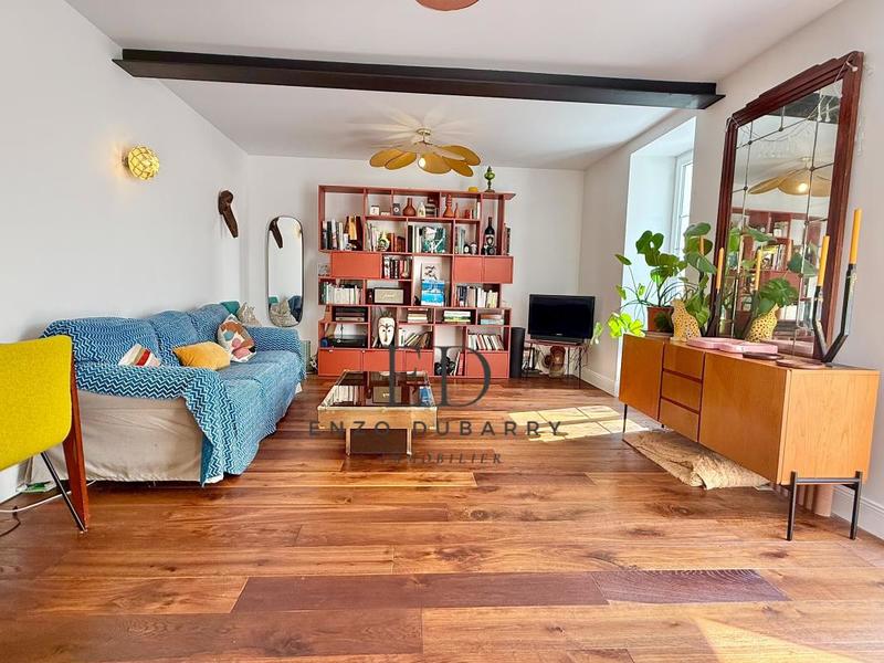 Appartement - 77 m² - 3 pièces