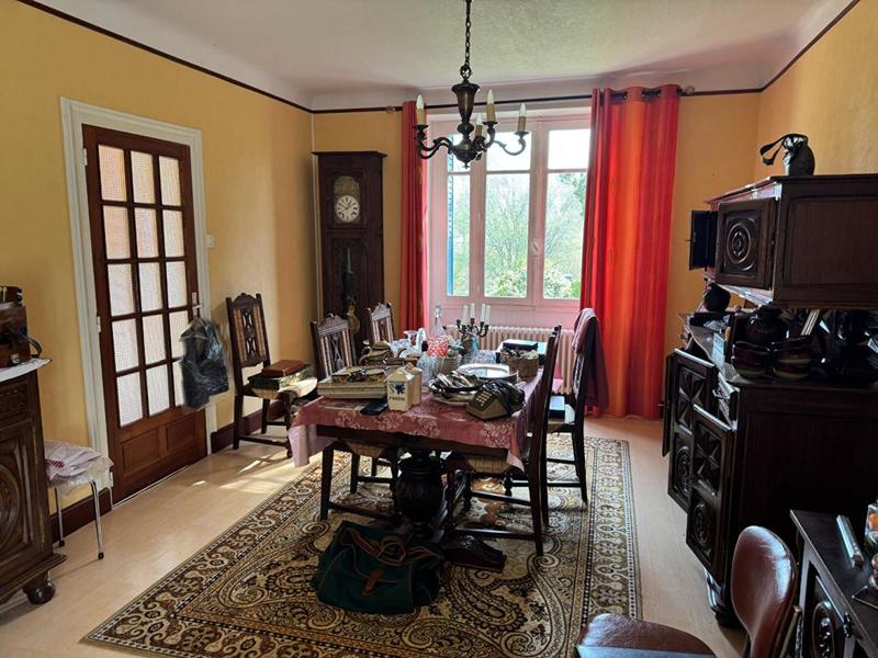 Maison - 170 m² - 5 pièces