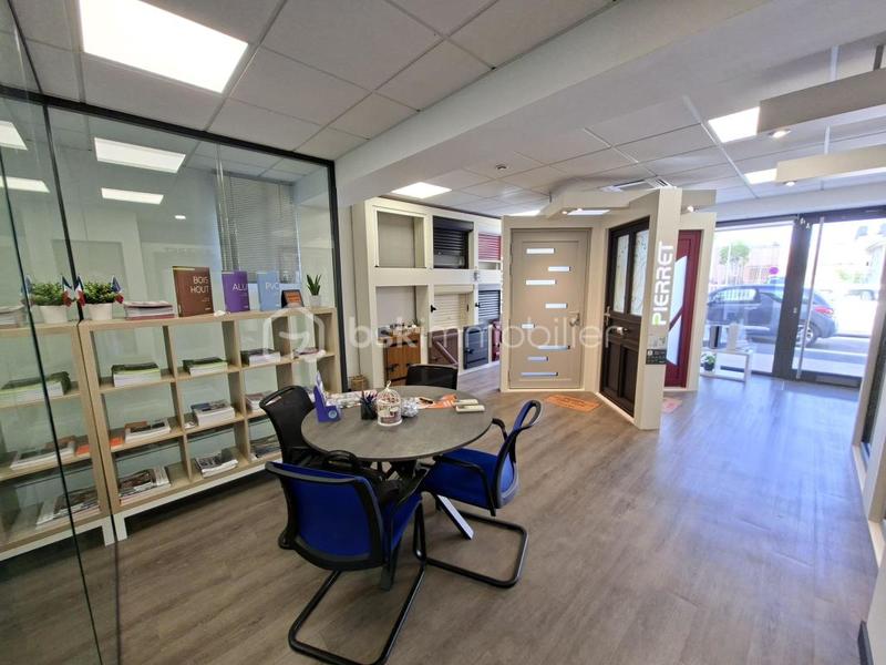 Local commercial - 78 m² - 4 pièces