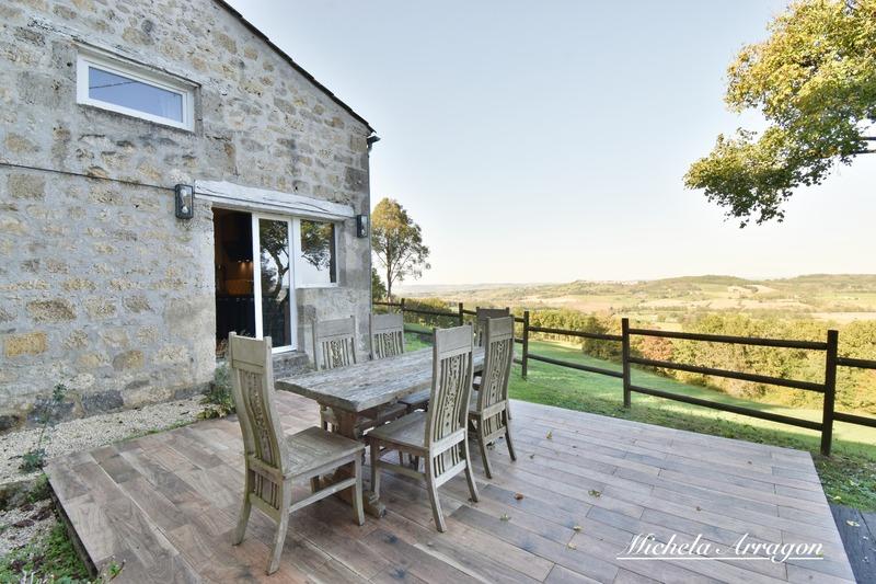 Propriété - 475 m² - 11 pièces