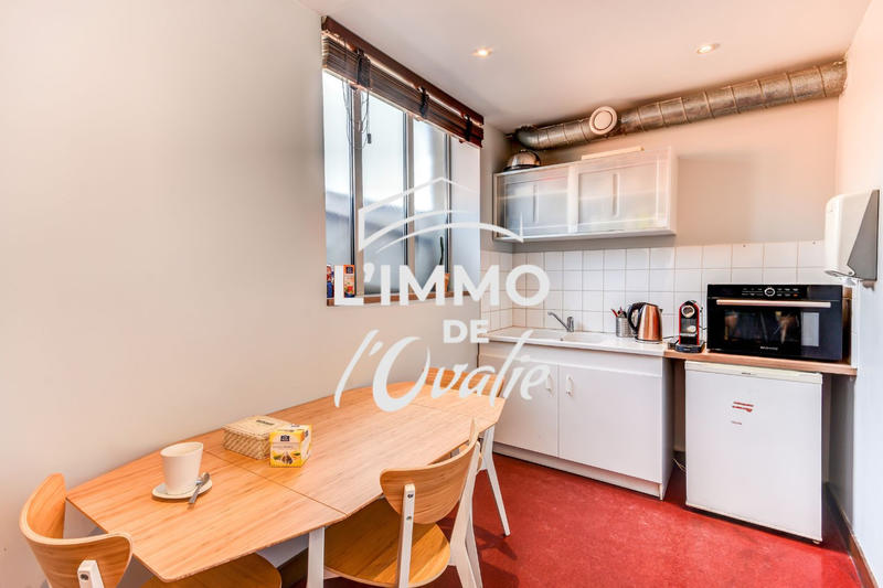 Local commercial - 292 m² - 8 pièces