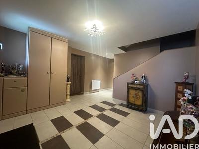 Maison - 263 m² - 8 pièces