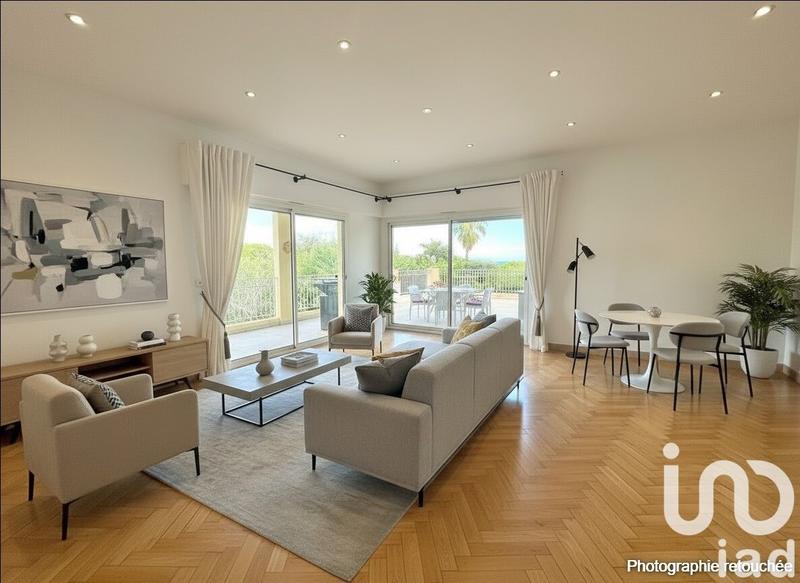 Maison - 280 m² - 7 pièces