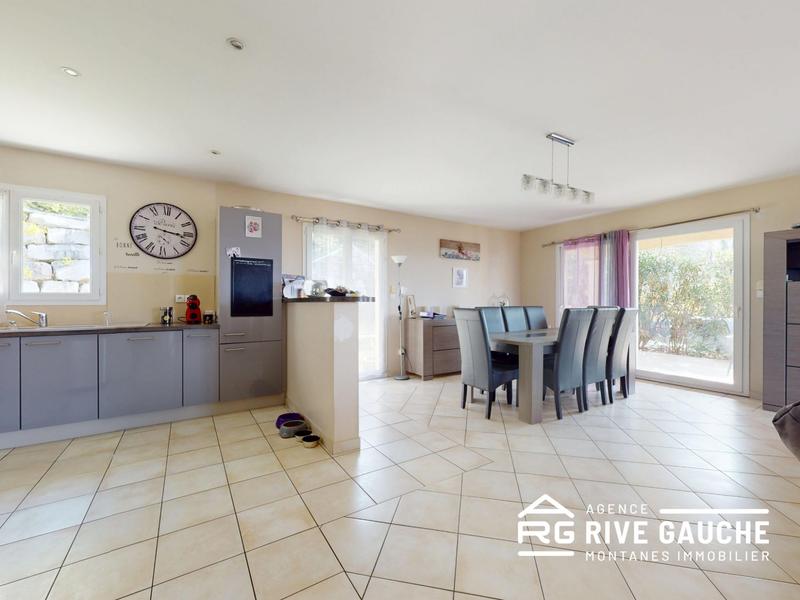 Maison - 144 m² - 6 pièces