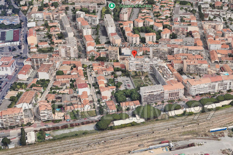 Parking / Garage - 12 m²