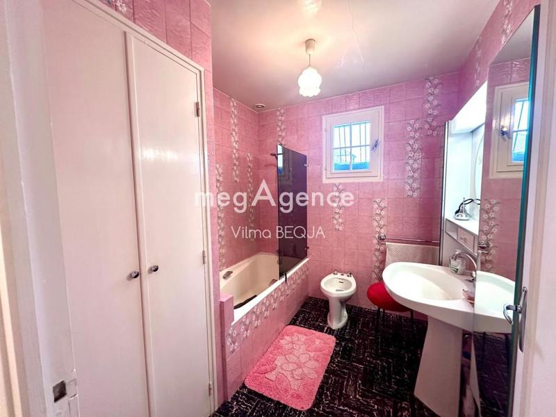 Maison traditionnelle - 204 m² - 6 pièces