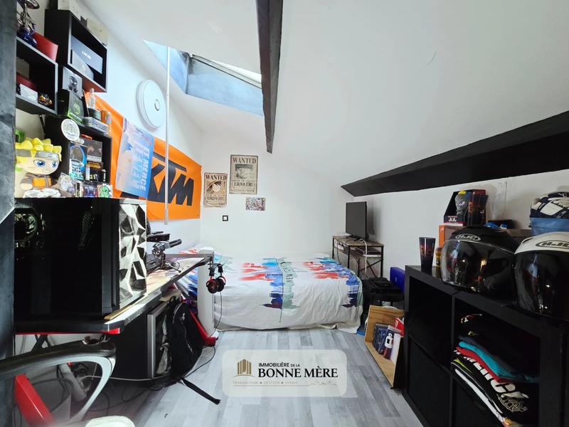 Maison - 90 m² - 4 pièces