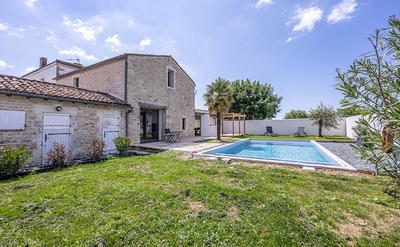 Maison - 295 m² - 7 pièces