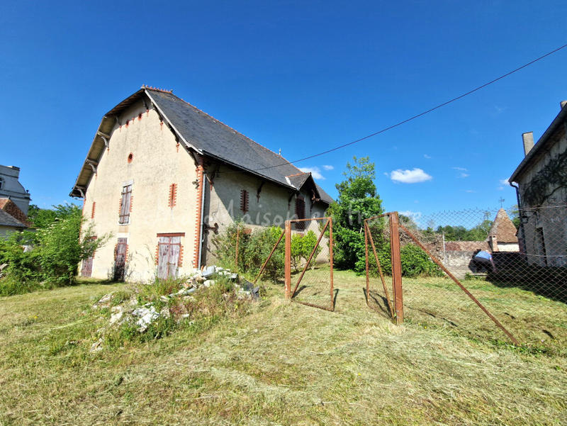 Maison - 395 m² - 12 pièces