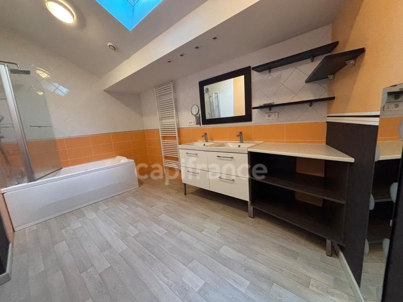 Maison - 169 m² - 5 pièces