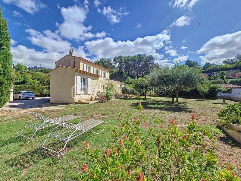 Maison - 113 m² - 5 pièces