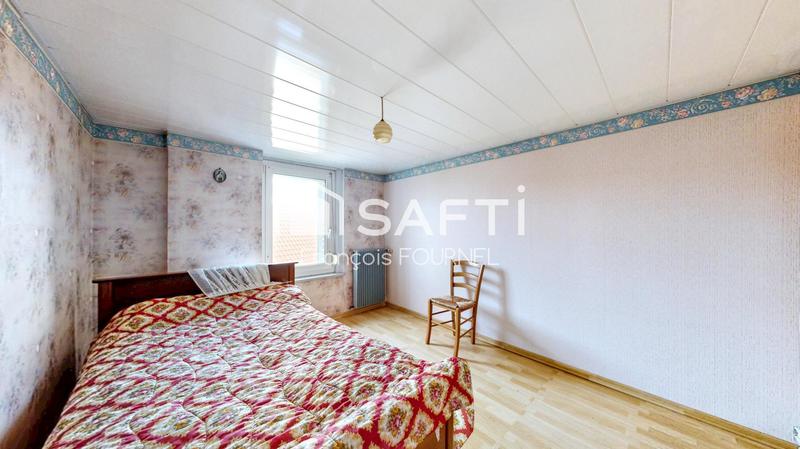 Maison - 95 m² - 5 pièces