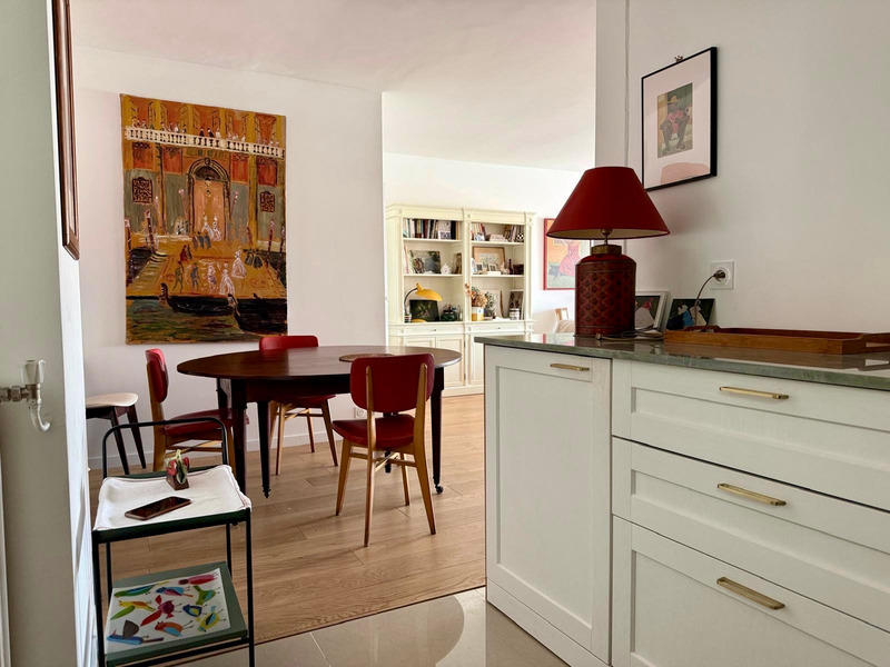 Appartement - 93 m² - 3 pièces