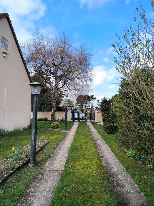 Maison - 109 m² - 6 pièces