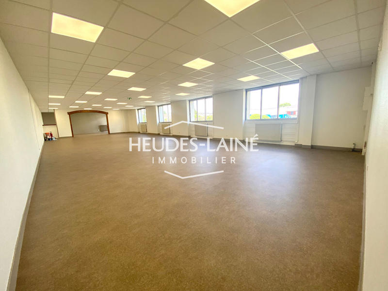 Local d'activités - 194 m²