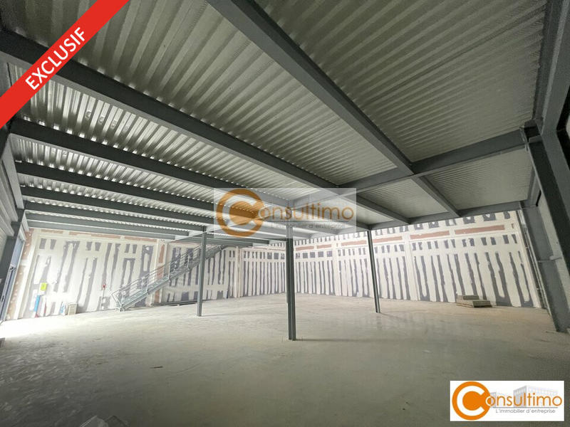 Local d'activité / Entrepôt - 511 m²