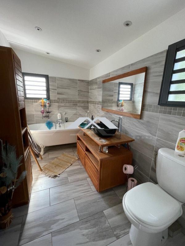 Maison - 111 m² - 4 pièces