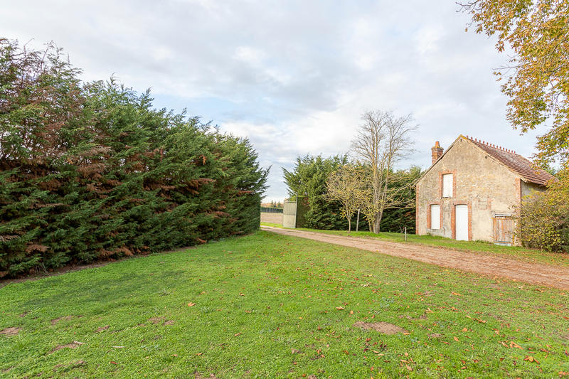 Propriété - 250 m² - 9 pièces