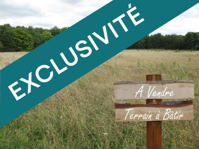 Terrain industriel - 689 m²