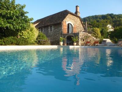 Propriété - 340 m² - 10 pièces