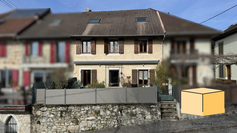 Maison - 175 m² - 7 pièces