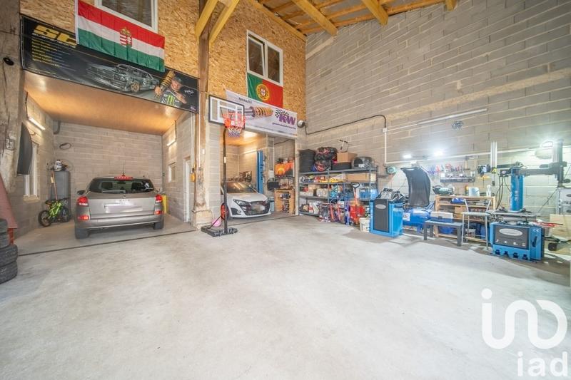 Maison - 191 m² - 7 pièces