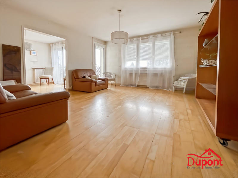 Appartement - 93 m² - 5 pièces
