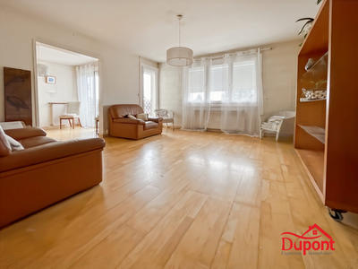 Appartement - 93 m² - 5 pièces