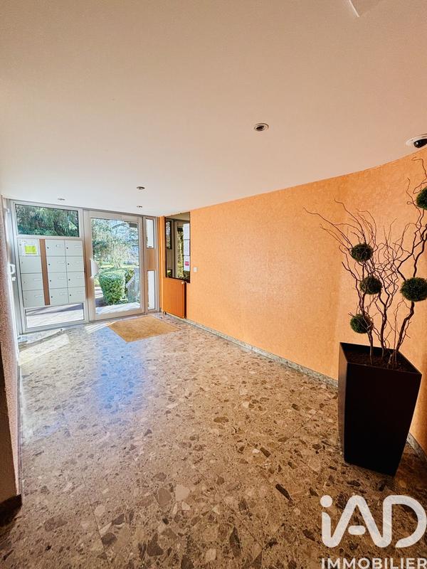 Appartement - 77 m² - 3 pièces