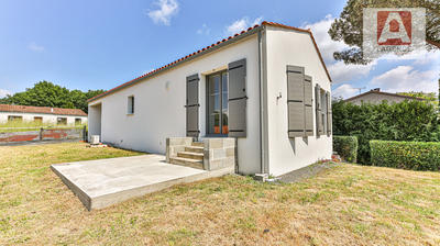 Maison - 80 m² - 3 pièces