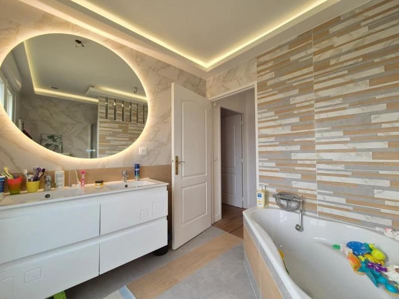 Maison - 154 m² - 5 pièces