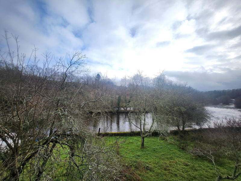 Propriété - 260 m² - 11 pièces