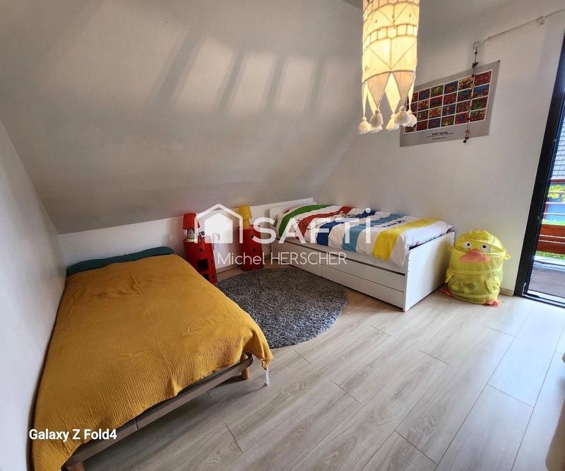 Maison - 215 m² - 8 pièces