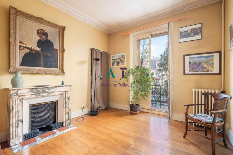 Appartement - 179 m² - 7 pièces