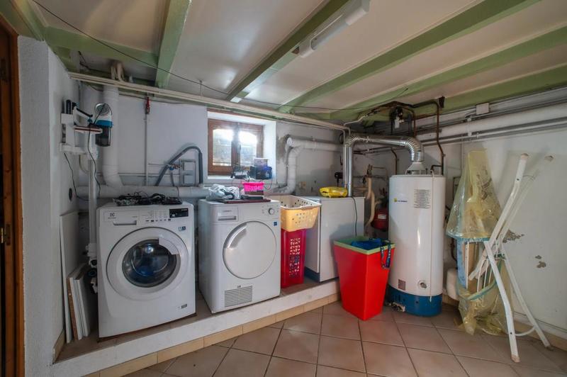 Maison - 95 m² - 5 pièces