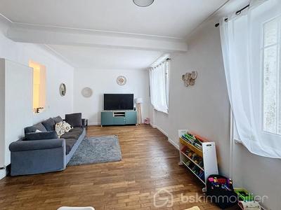 Appartement - 87 m² - 3 pièces