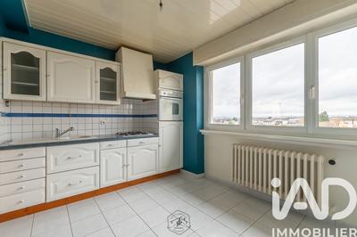 Appartement - 80 m² - 4 pièces