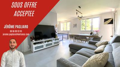 Appartement - 100 m² - 5 pièces